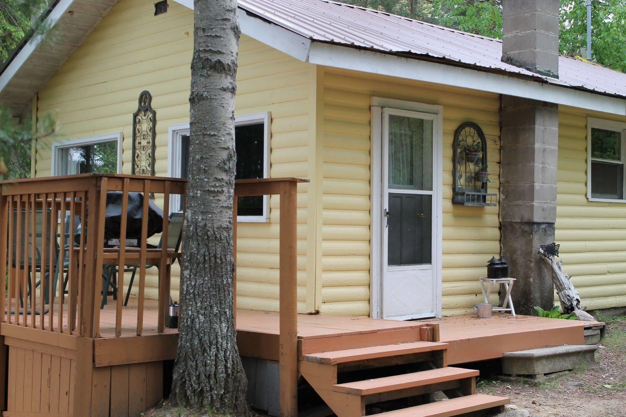 Algonquin'S Edge Resort Madawaska Εξωτερικό φωτογραφία